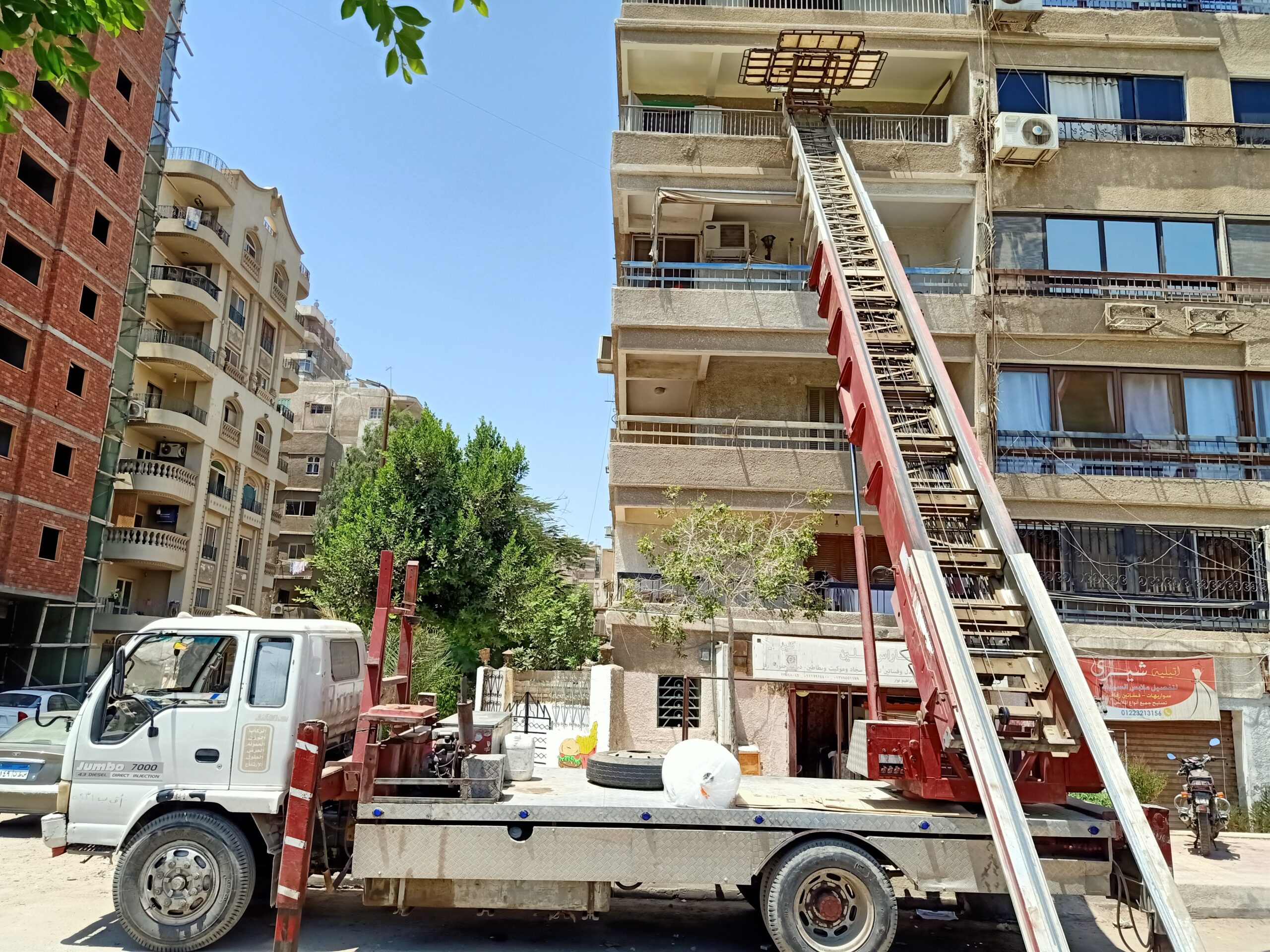 خدمة نقل العفش بالونش